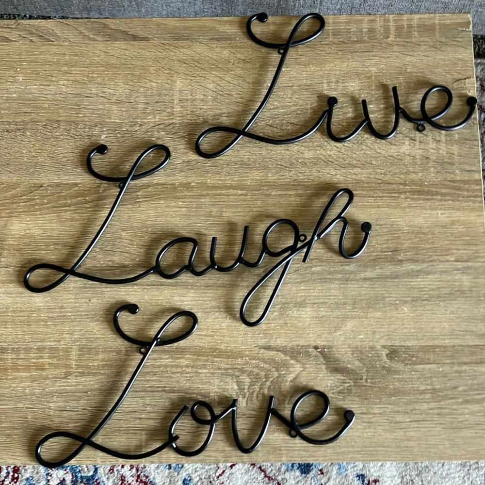 Black Metal 'Live Laugh Love' Wall Decor